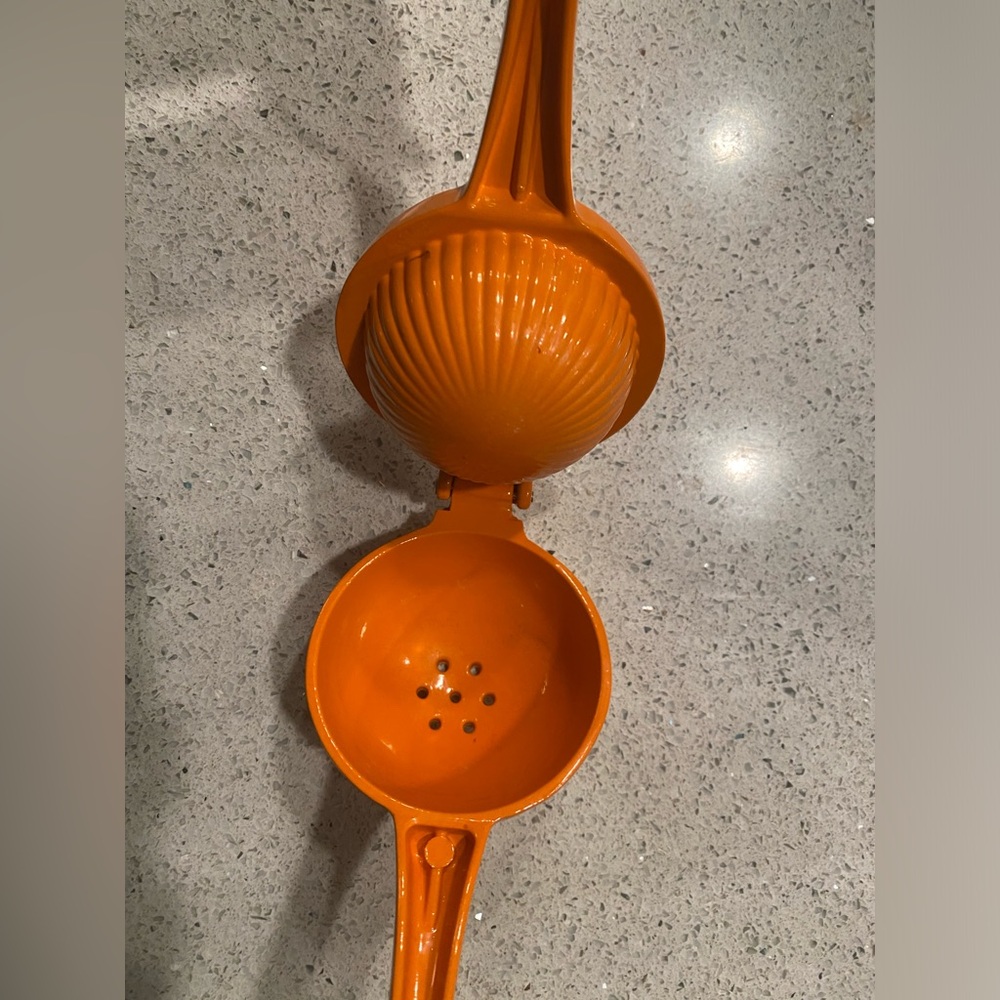 Citrus Juicer - Picture 3 of 3